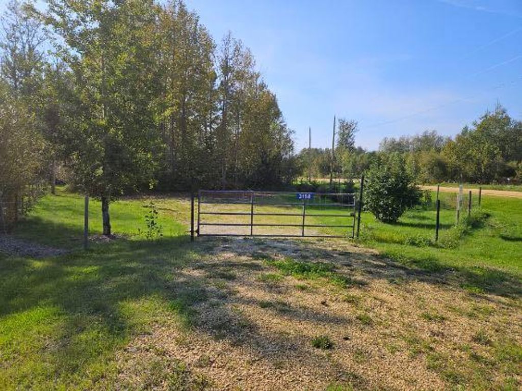 Photo of 3158 Corner Drive, Calling Lake, AB T0G 0K0 (MLS # A2027752)