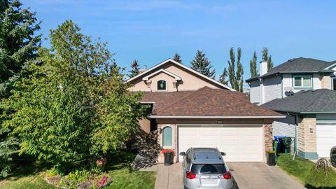 Photo of 163 Douglasview Road SE, Calgary, AB T2Z 0N6 (MLS # A2260401) Photo of 163 Douglasview Road SE, Calgary, AB T2Z 0N6 (MLS # A2260401)