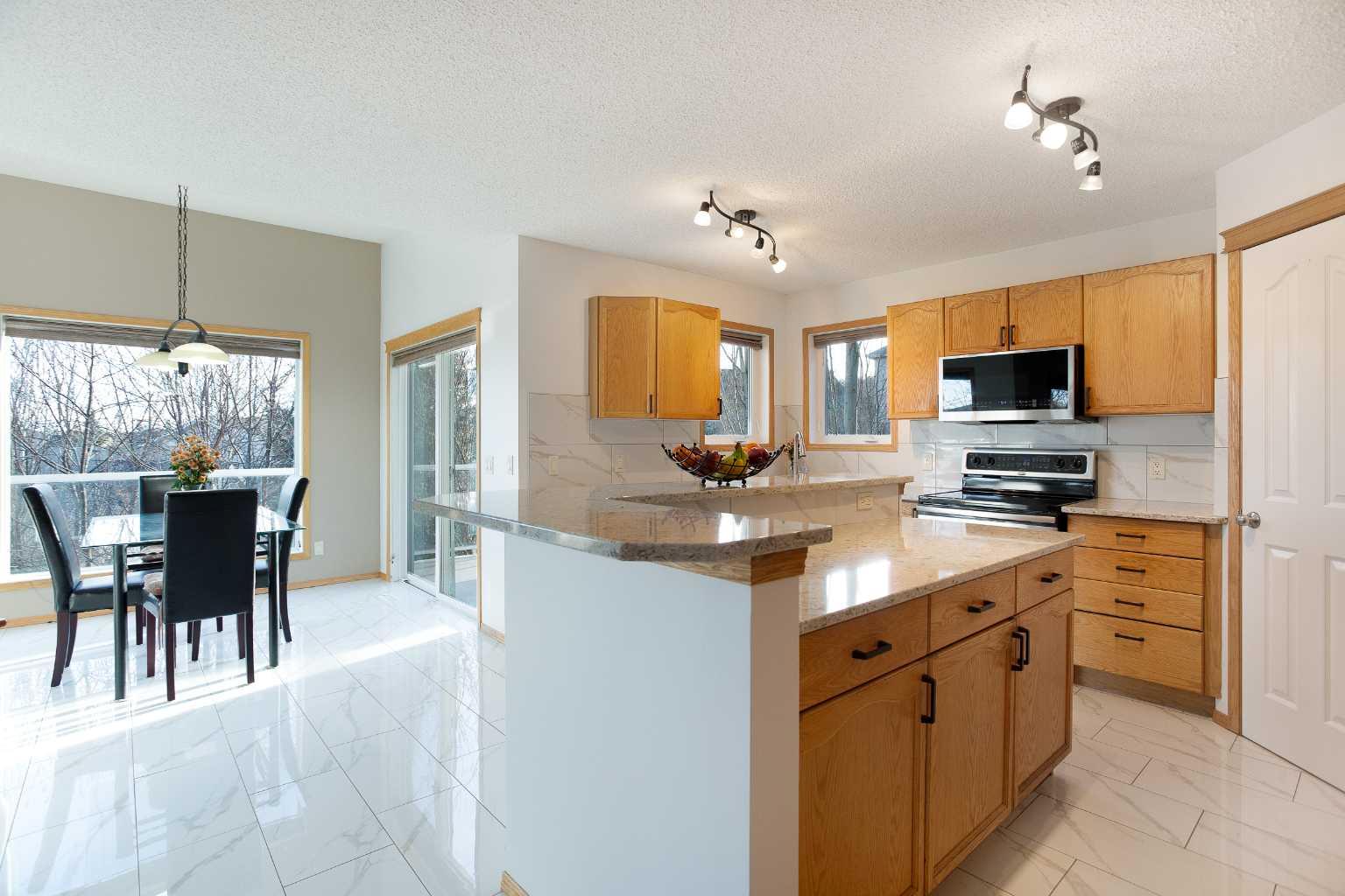 26 Cresthaven View SW