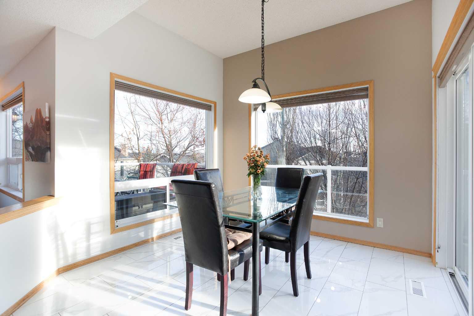 26 Cresthaven View SW