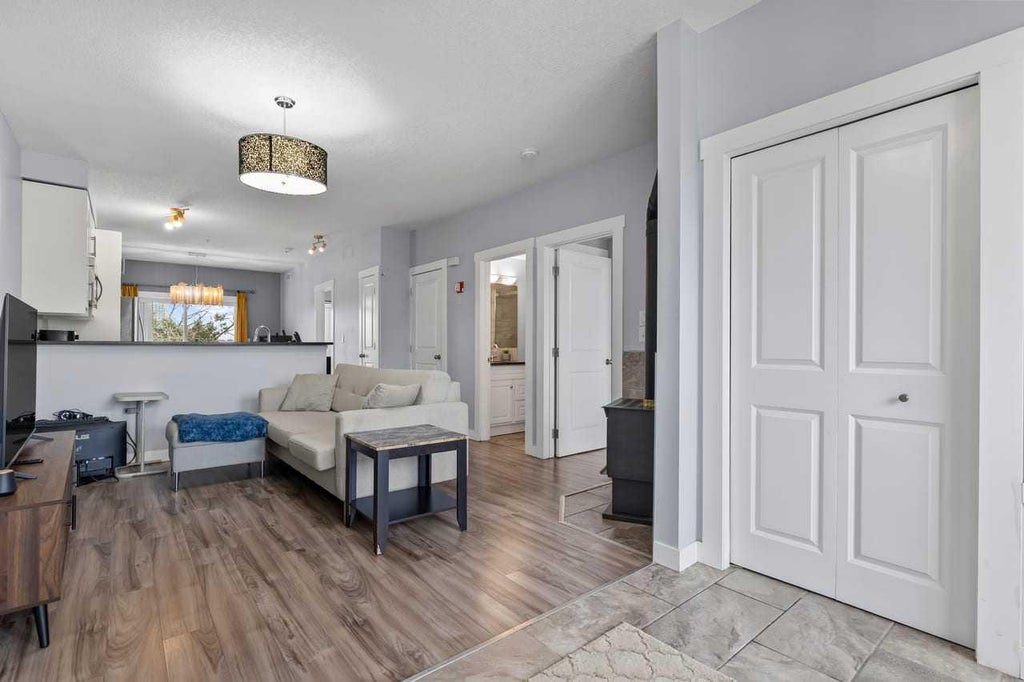 Photo of 1540 17 Avenue SW #304, Calgary, AB T2T 0C8 (MLS # A2345674)