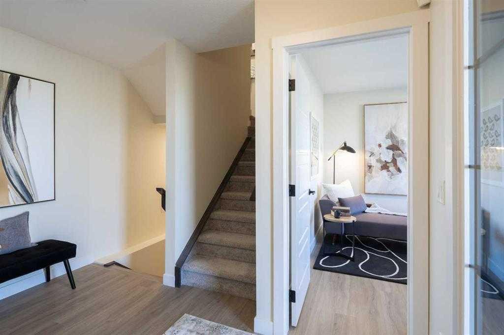 157 Wild Rose Way SE