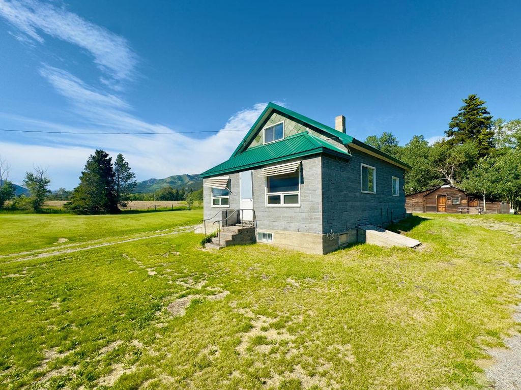 Photo of 23005 27 Avenue Ave, Bellevue, AB T0K 0C0 (MLS # A2283422)