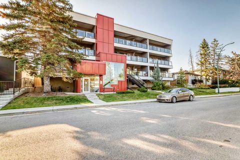 1629 38 Street SW 202 Calgary AB T3C 1T8