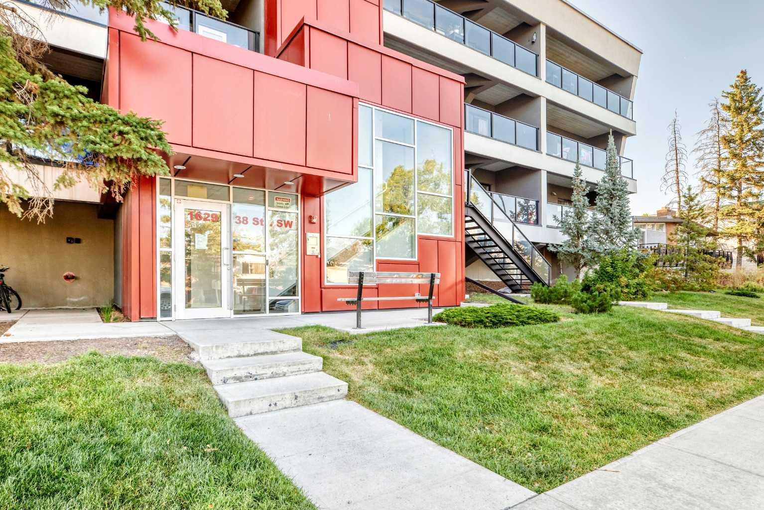 1629 38 Street SW 202