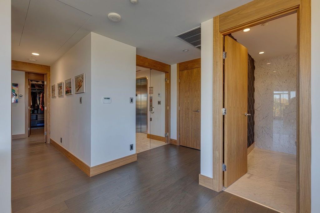 Photo of 738 1 Avenue SW #412, Calgary, AB T2P 5G8 (MLS # A2267725)