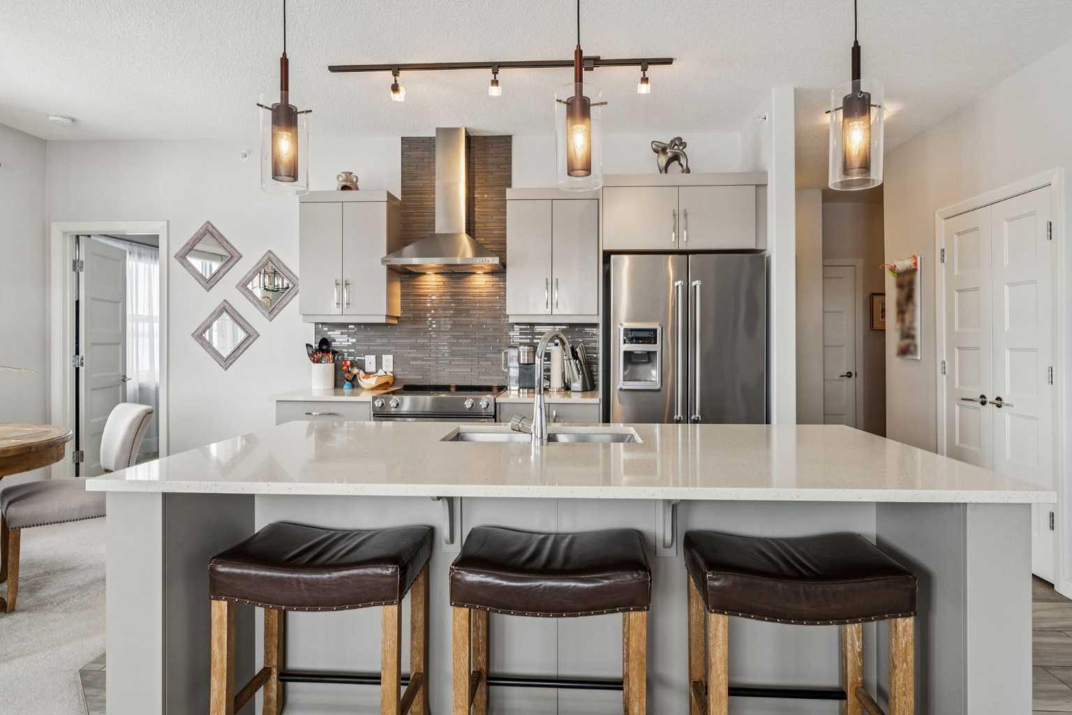 10 Market Boulevard SE 1403