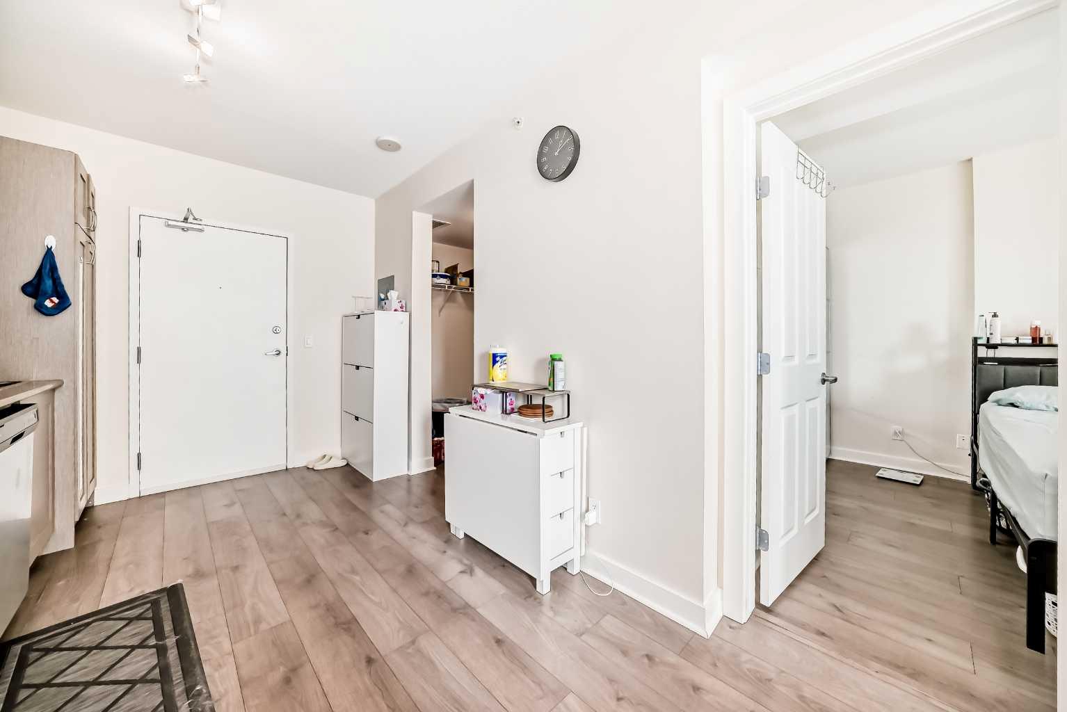 30 brentwood Common NW 506