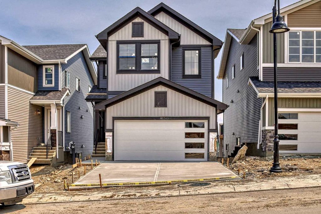 Photo of 4 Topaz Place, Cochrane, AB T4C 3K2 (MLS # A2283463)