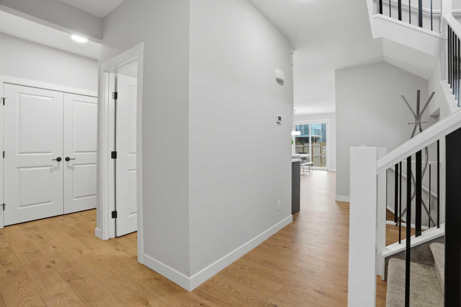 61 Calhoun Crescent NE