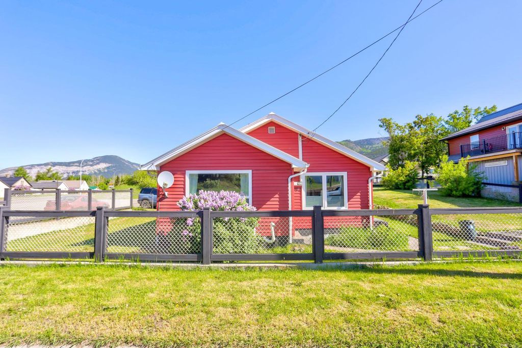 Photo of 2702 216street St, Bellevue, AB T0K 0C0 (MLS # A2295017)