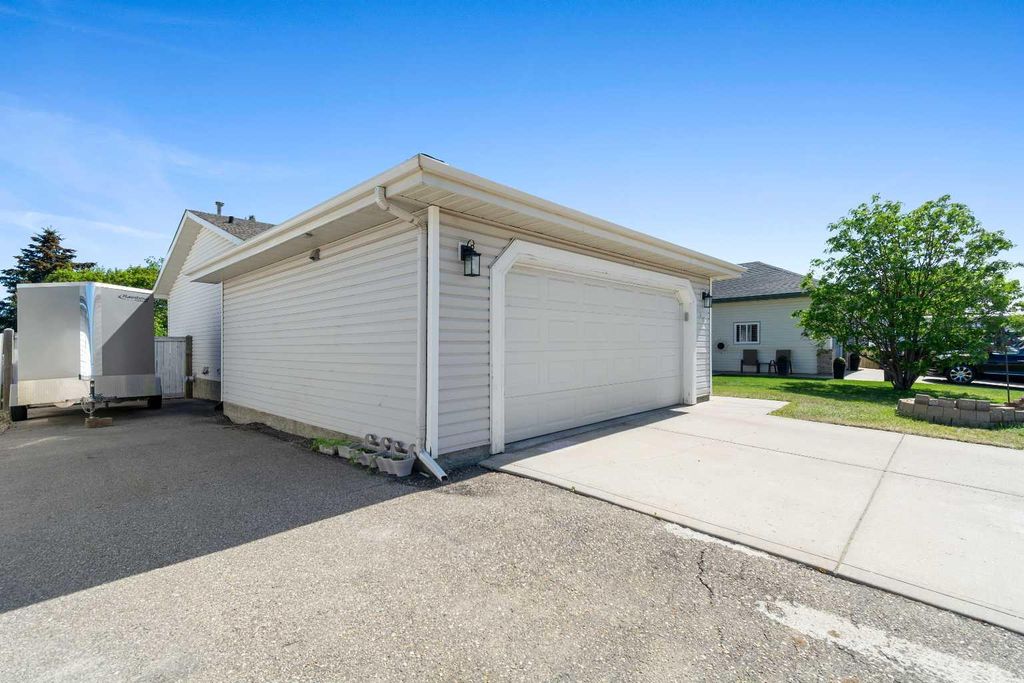 Photo of 7701 106A Street, Grande Prairie, AB T8W 2H8 (MLS # A2316636)