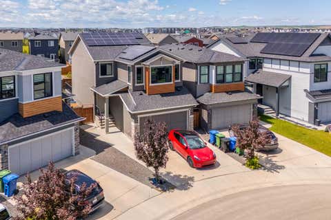 Photo of 35 Howse Manor NE, Calgary, AB T3P 0X2 (MLS # A2325103)