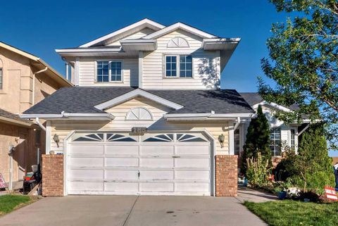 Photo of 183 Christie Park Hill SW, Calgary, AB T3H 2V5 (MLS # A2327273)