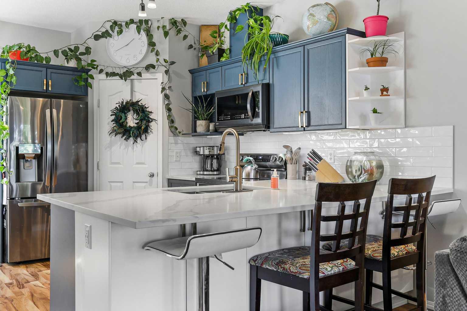 703 Luxstone Square SW 403