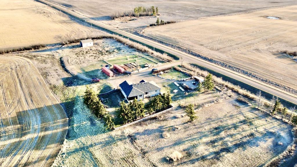 Photo of 29305 Range Road 41, Oyen, AB T0J 2J0 (MLS # A2307764)
