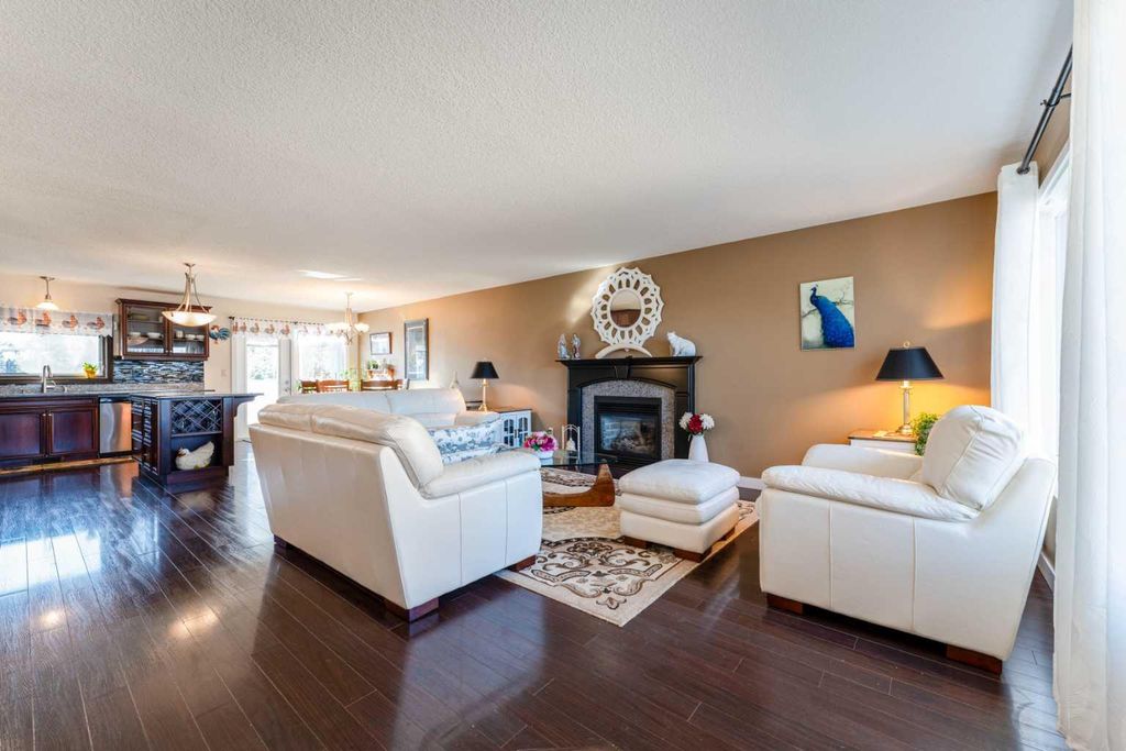 Photo of 126 Ojibwa Place W, Lethbridge, AB T1K 5K5 (MLS # A2286802)