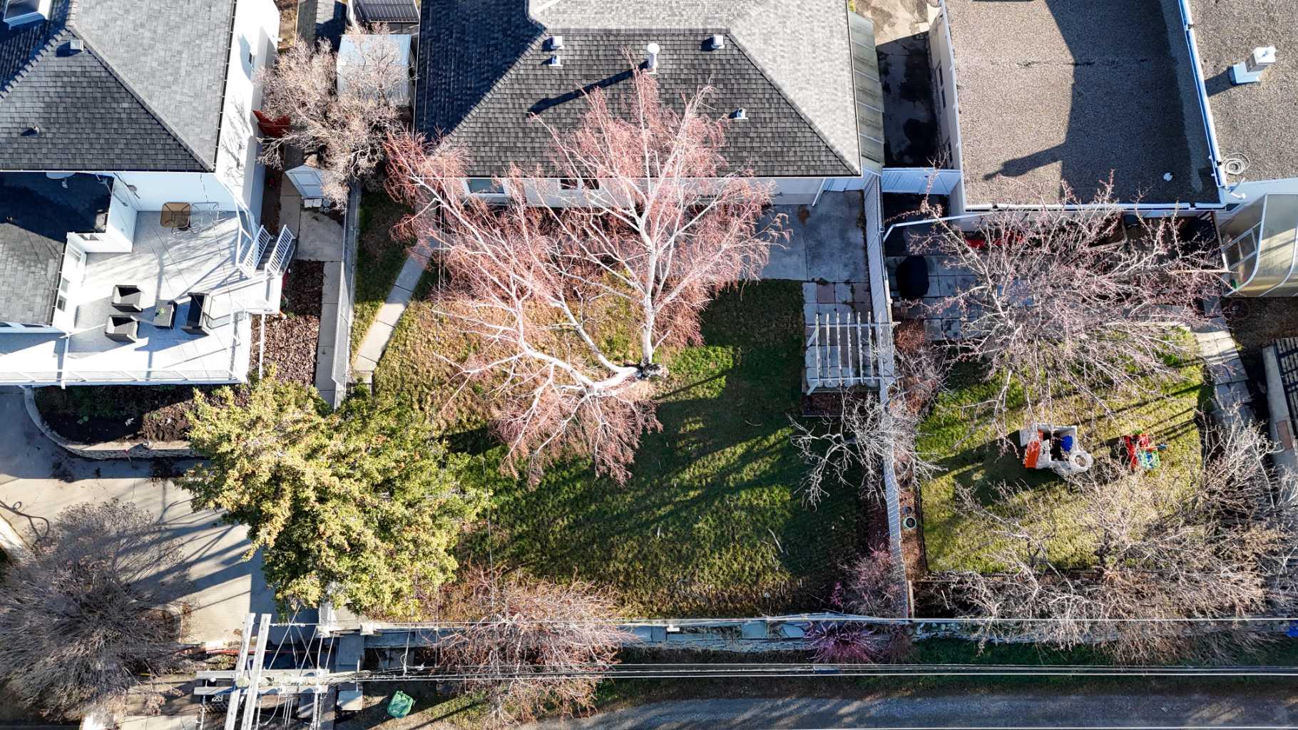 43 Canyon Drive NW