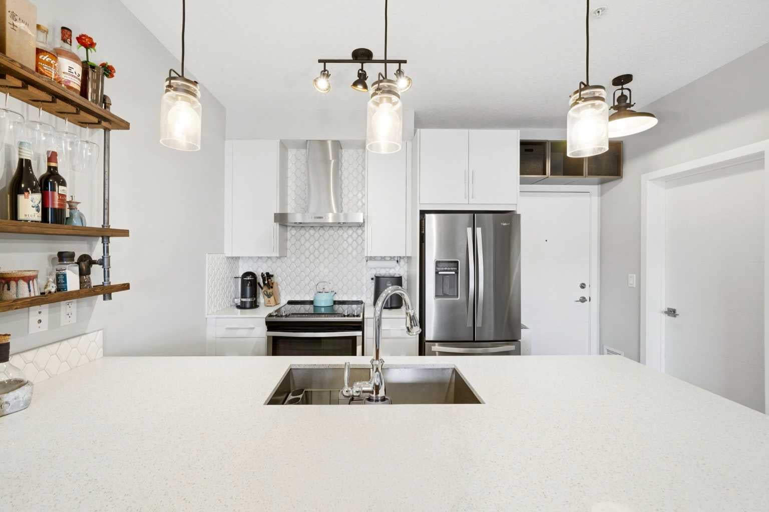 122 Mahogany Centre SE 618