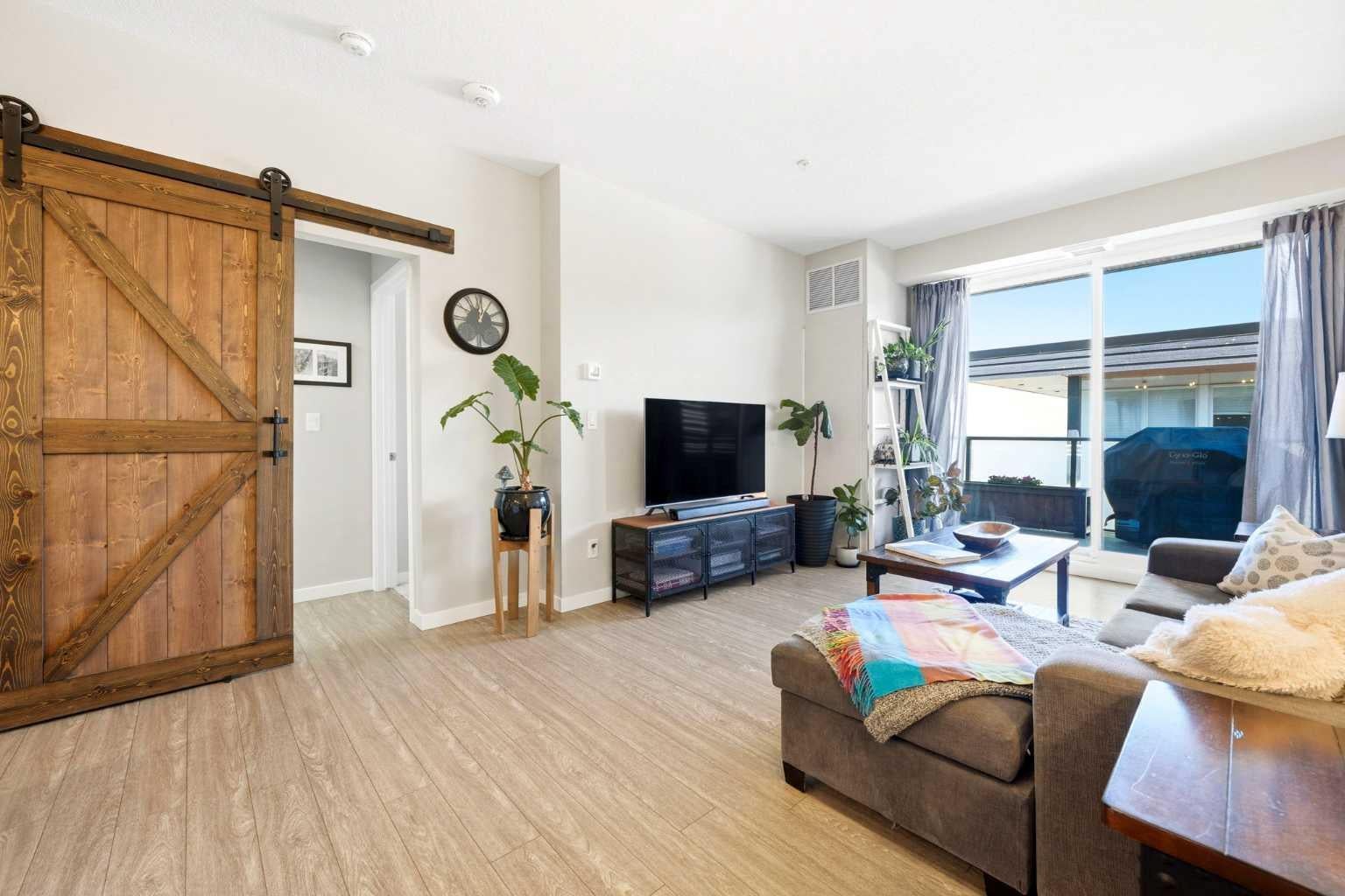 122 Mahogany Centre SE 618