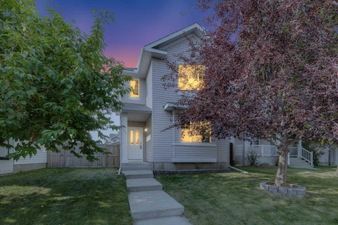 Photo of 152 Covewood Green NE, Calgary, AB T3K 5G6 (MLS # A2348554)