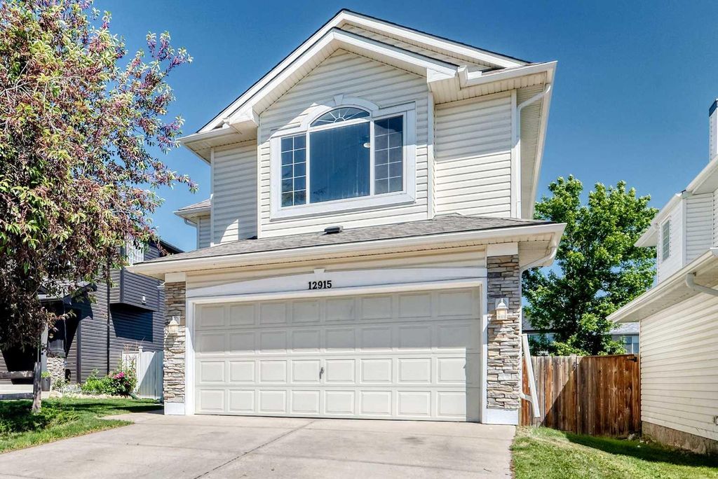 Photo of 12915 Coventry Hills Way NE, Calgary, AB T3K 5L4 (MLS # A2325111)