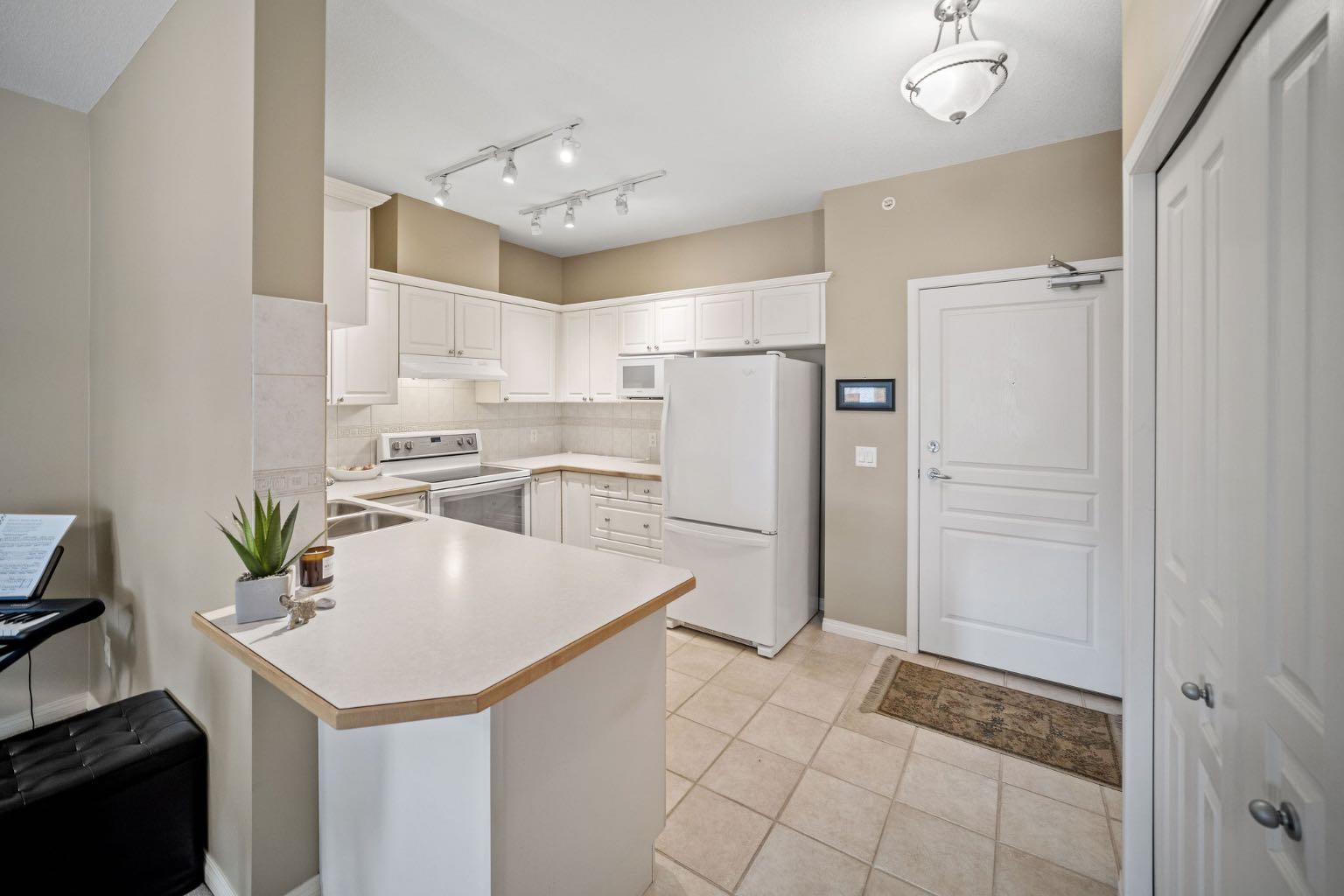 3213 Lake Fraser Court SE #