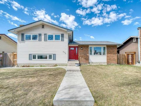 Photo of 235 Rundleridge Drive NE, Calgary, AB T1Y 2K5 (MLS # A2306899)
