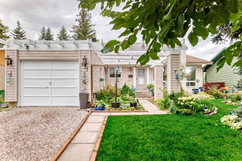 Photo of 631 Brookpark Drive SW, Calgary, AB T2W 2P8 (MLS # A2337923)