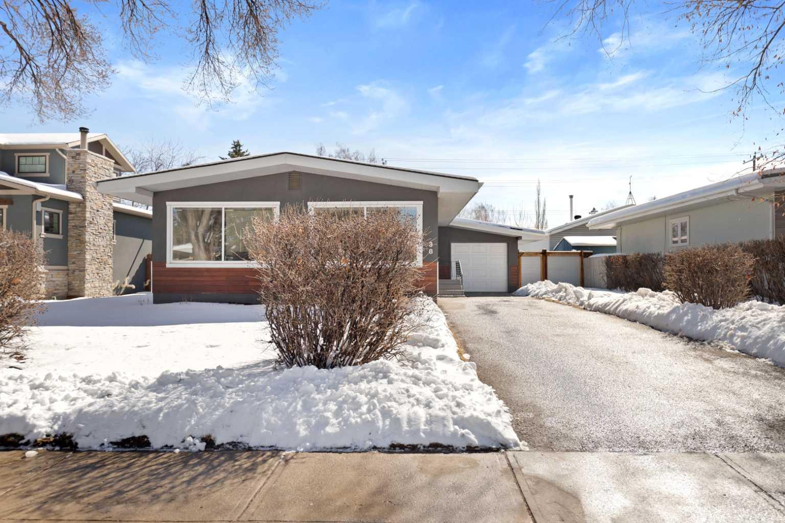 38 Westwood Drive SW