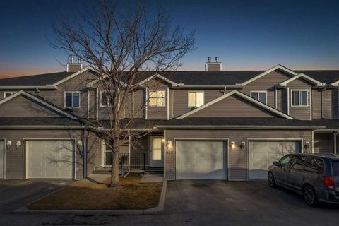 Photo of 256 Taracove Place NE, Calgary, AB T3J 4T4 (MLS # A2295059)