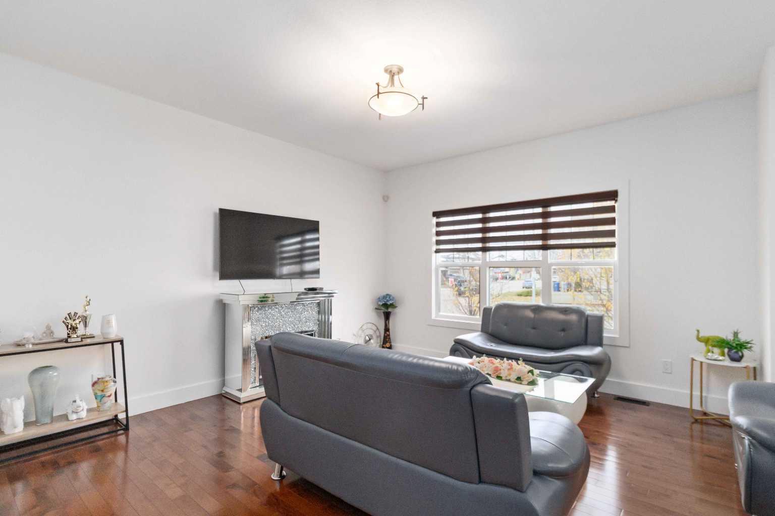 110 Merganser Crescent