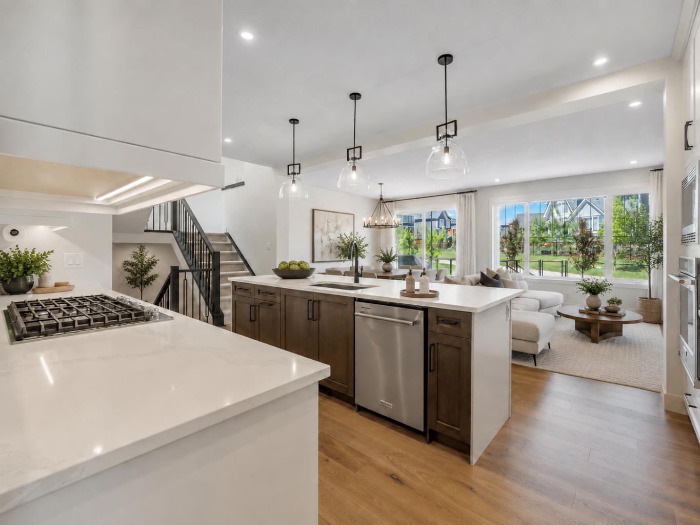236 Marina Grove SE