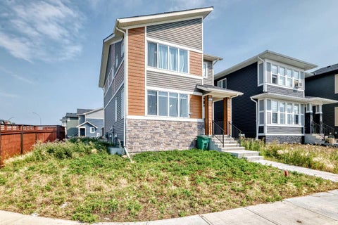 Photo of 1422 Midtown Link SW, Airdrie, AB T4B 5K9 (MLS # A2300392)