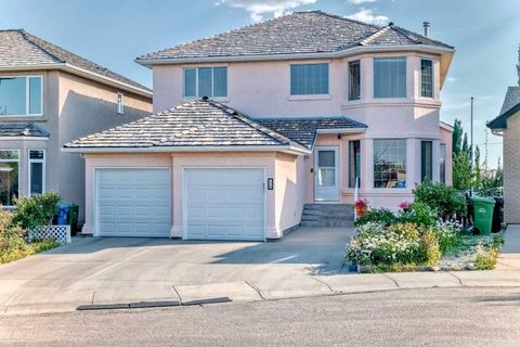 Photo of 75 Hampstead Way NW, Calgary, AB T3A 6E5 (MLS # A2310783)