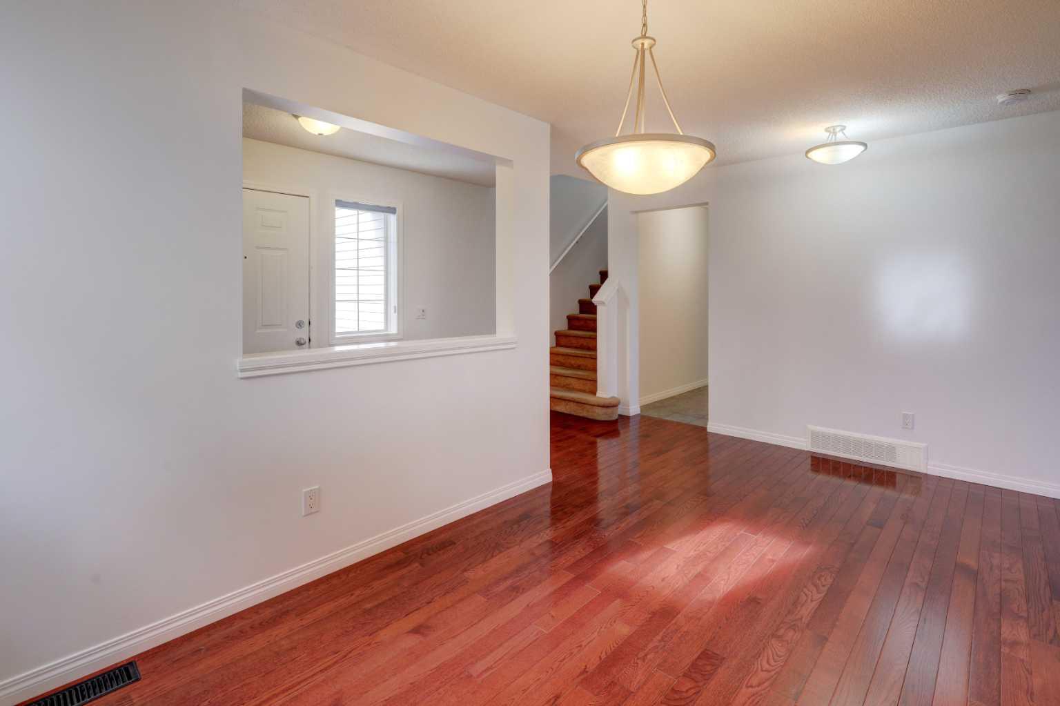 160 Rockywood Park NW