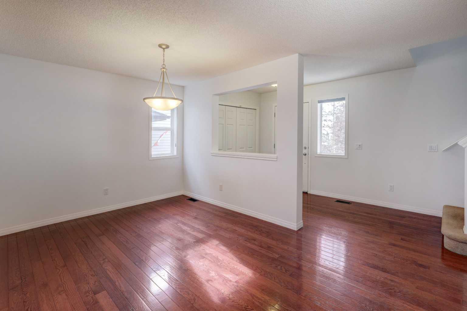 160 Rockywood Park NW