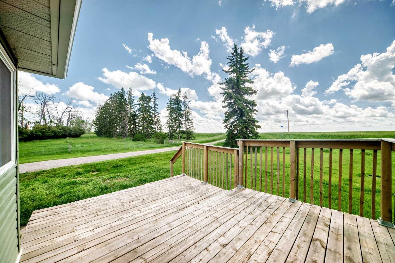225074 Highway 561