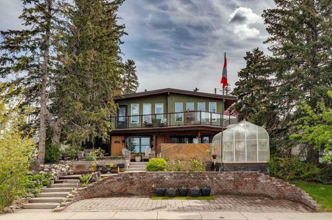Photo of 3232 15 Street NW, Calgary, AB T2L 0K1 (MLS # A2315175)