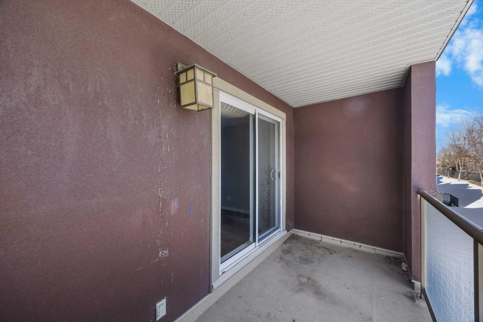 2623 Edenwold Heights NW 23