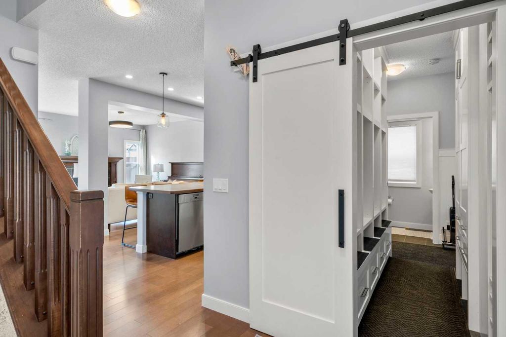 Photo of 9 Sage Valley Park NW, Calgary, AB T3R 0C9 (MLS # A2288892)