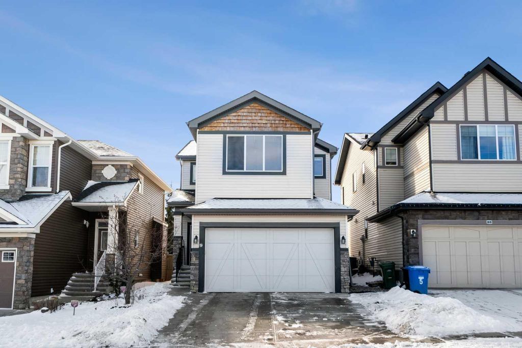 Photo of 9 Sage Valley Park NW, Calgary, AB T3R 0C9 (MLS # A2288892)