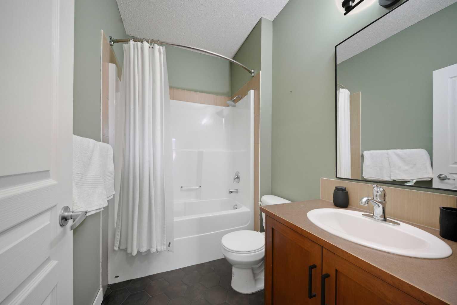 76 Panatella Road NW 310