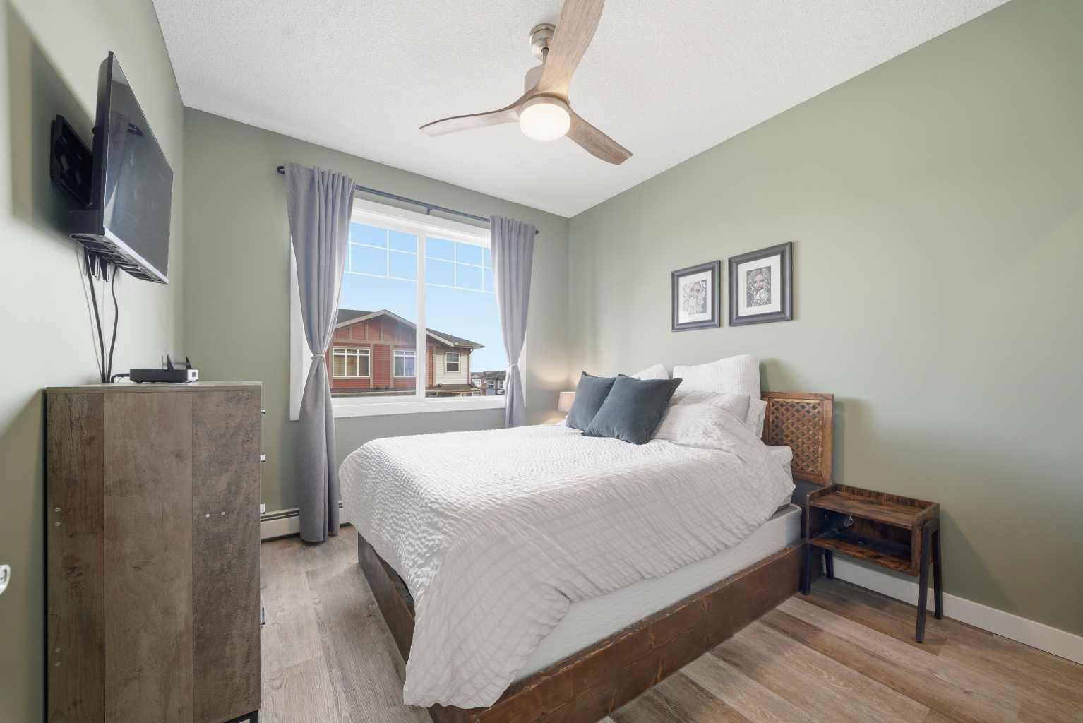 76 Panatella Road NW 310