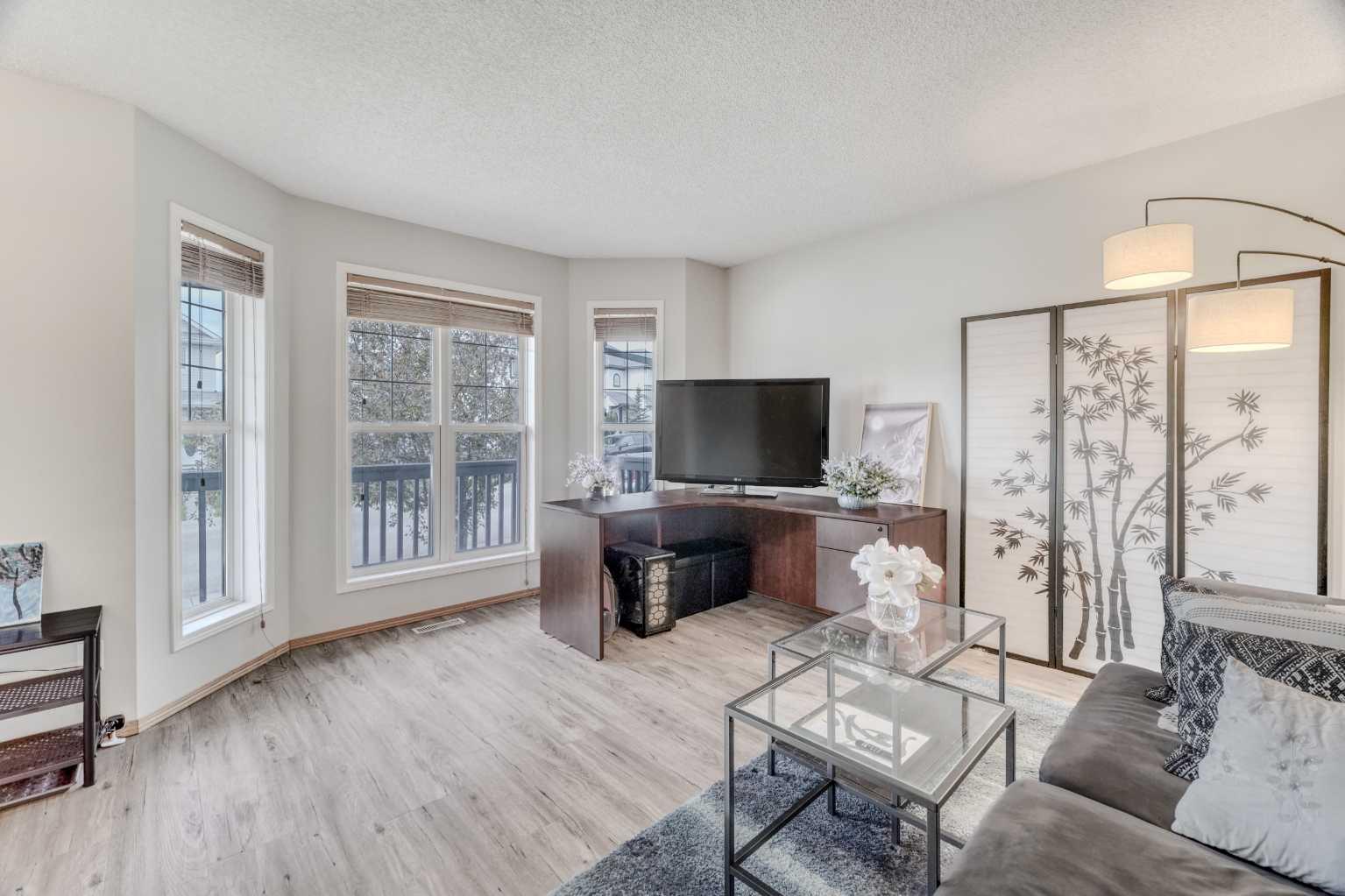 170 Arbour Grove Close NW