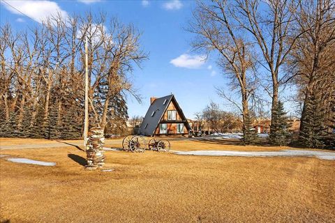 241037 RGE RD 241 Rural Wheatland County AB T1P 2C3