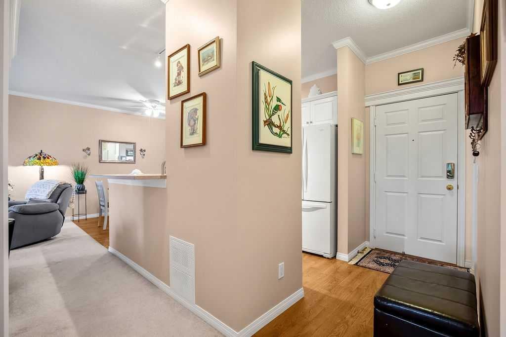 15 Lineham Avenue 302