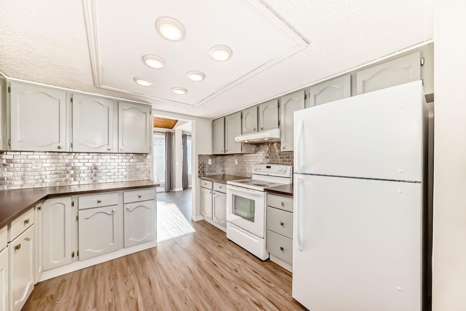 228 Theodore Place NW 16
