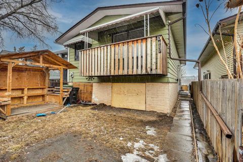 Photo of 903 44 Street SE #D, Calgary, AB T2A 5K7 (MLS # A2292053)