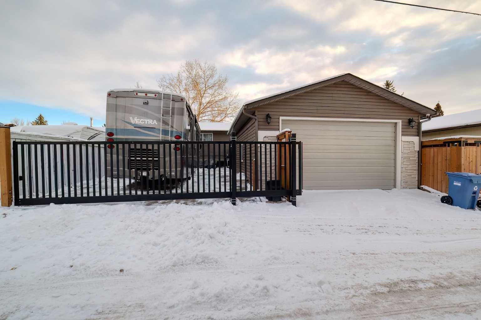 4728 Rundlehorn Drive NE